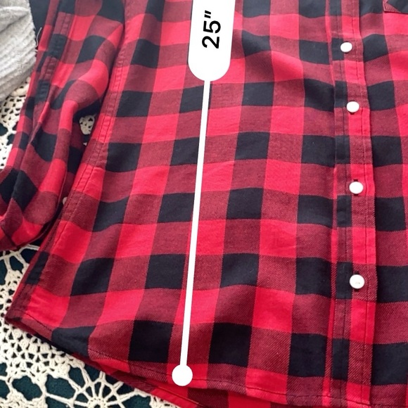 Women’s GAP Size M long sleeve red & black blouse like new extra buttons - Picture 3 of 11